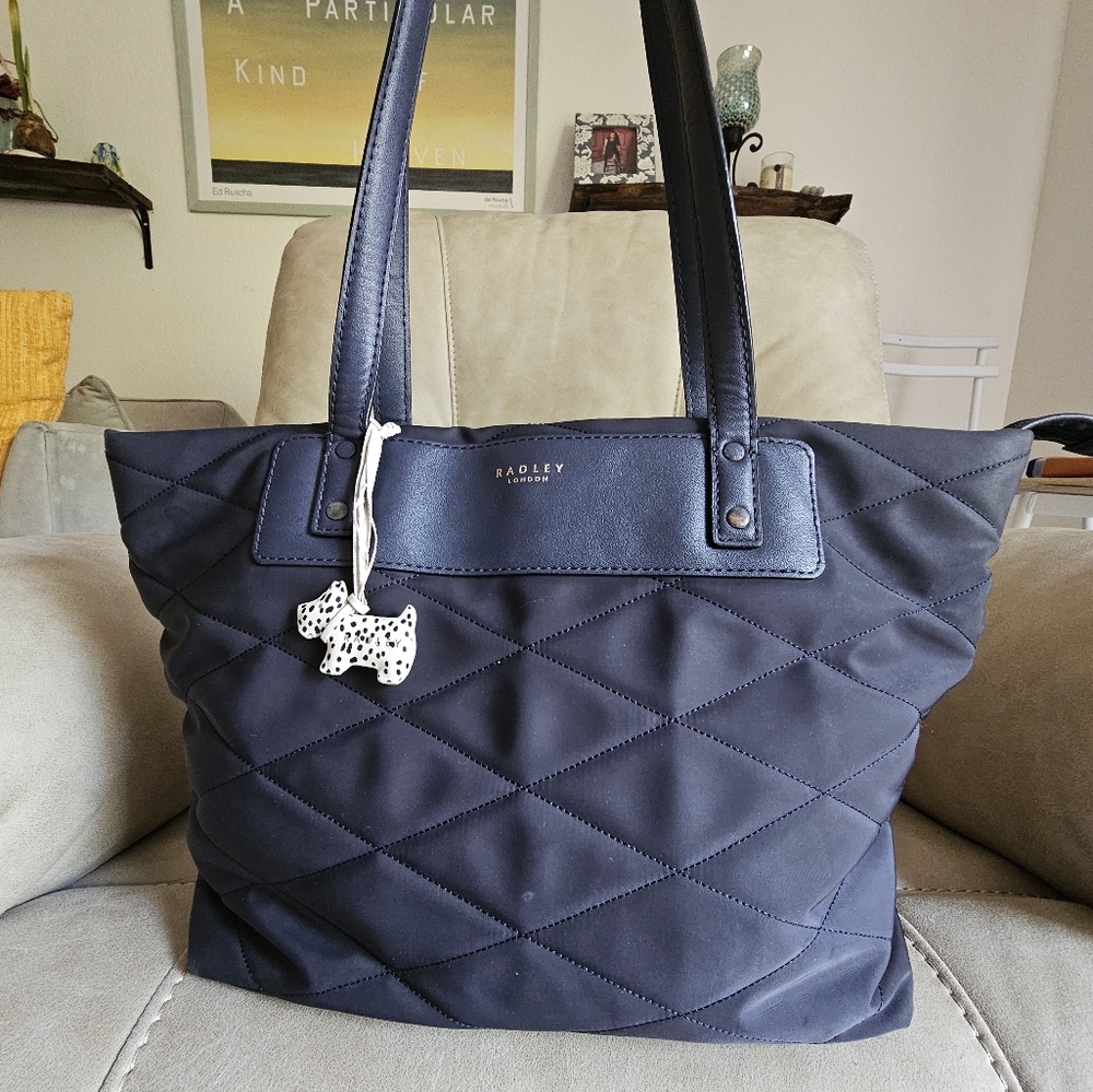 Radley Leather And Nylon Preppy British Navy‎ Quilted Dog Charm Tote Bag